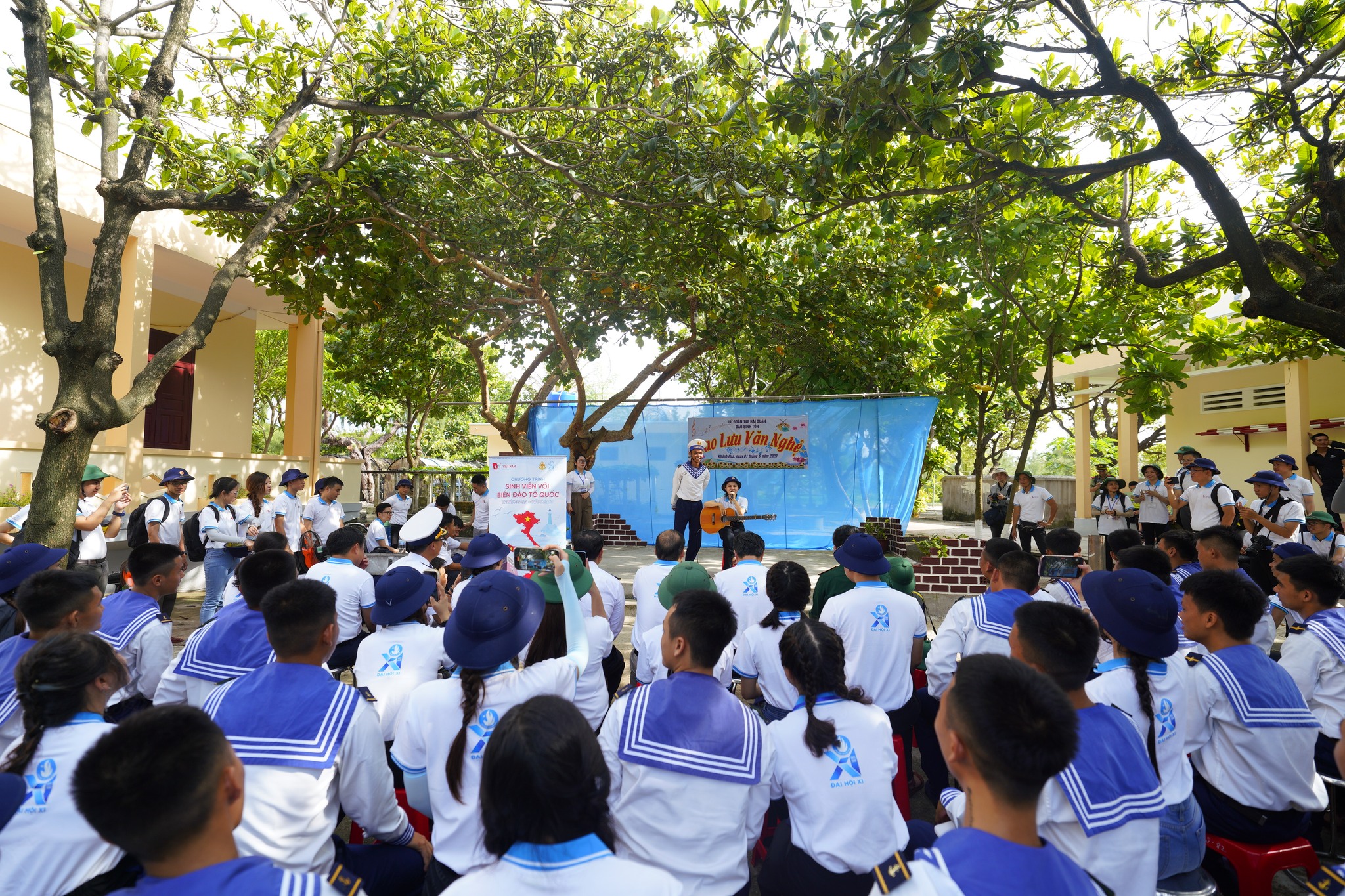 Hội[-]Bảo[-]vệ[-]Thiên[-]nhiên[-]và[-]Môi[-]trường[-]TP.HCM[-]thăm[-]Quần[-]đảo[-]Trường[-]Sa[-]và[-]Nhà[-]giàn[-]DK