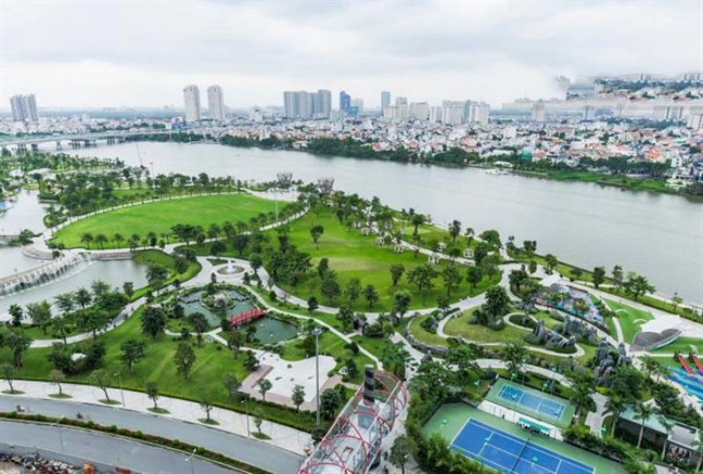 Central[-]Park[-]giống[-]hệt[-]cái[-]"mỏ[-]hàn”[-]đe[-]dọa[-]sông[-]Sài[-]Gòn
