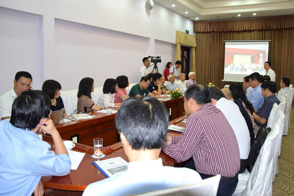 Một[-]số[-]hình[-]ảnh[-]Bộ[-]trưởng[-]Bộ[-]TN&MT[-]đến[-]thăm[-]và[-]làm[-]việc[-]với[-]Hội[-]Bảo[-]vệ[-]TN&MT[-]Việt[-]Nam