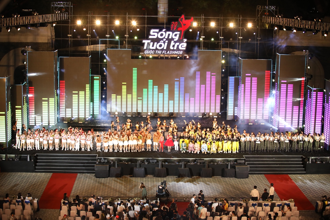 Sun[-]World[-]Danang[-]Wonders[-]“bùng[-]cháy”[-]trong[-]đêm[-]Chung[-]kết[-]Flashmob[-]2019[-][-]“Sóng[-]tuổi[-]trẻ”