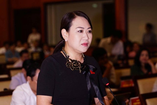 Chuyên[-]gia[-]y[-]tế[-]nói[-]gì[-]về[-]giải[-]pháp[-]“cái[-]lu[-]chống[-]ngập”?