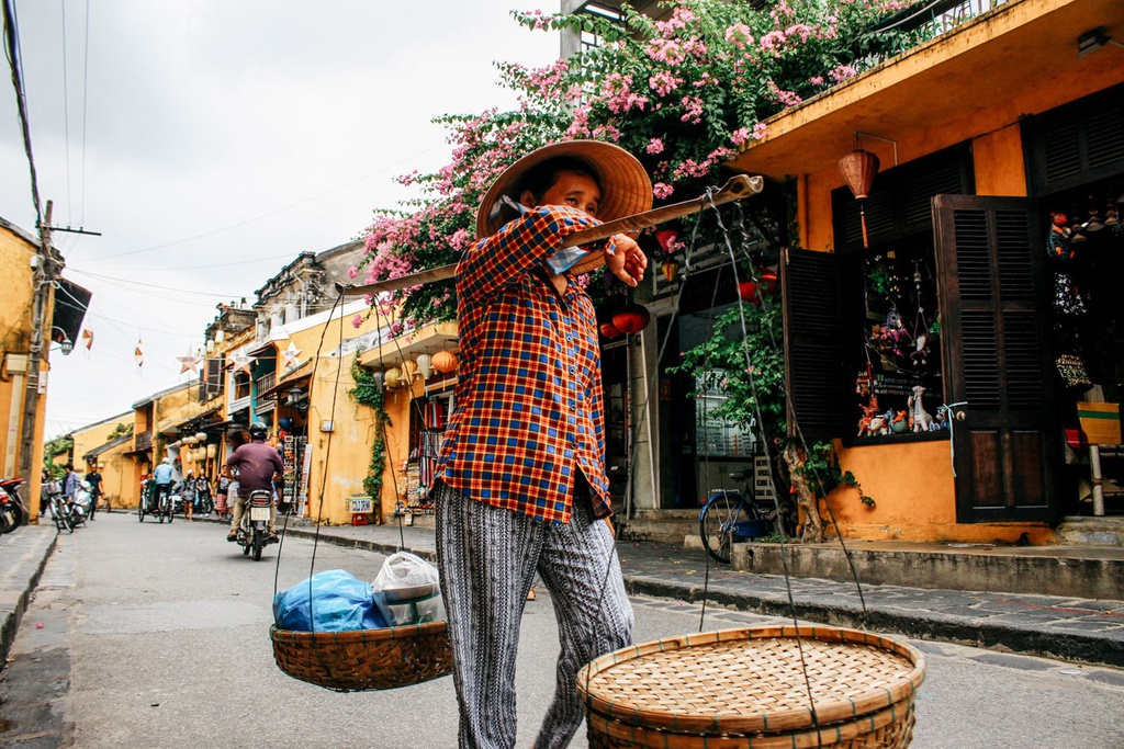 Lời[-]giải[-]cho[-]những[-]bức[-]tường[-]mang[-]màu[-]thời[-]gian[-]ở[-]Hội[-]An