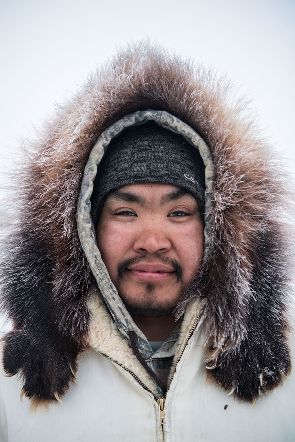 Cuộc[-]đi[-]săn[-]cá[-]voi[-]70[-]tấn[-]của[-]người[-]Eskimo[-]ở[-]cực[-]Bắc