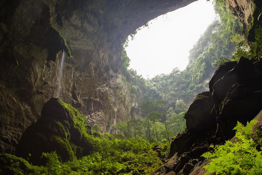 Sơn[-]Đoòng[-]và[-]hành[-]trình[-]tìm[-]ra[-]hang[-]động[-]tự[-]nhiên[-]lớn[-]nhất[-]thế[-]giới