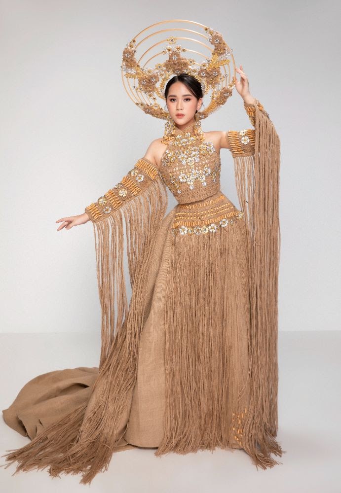 Bella[-]Vũ[-]Huyền[-]Diệu[-]đoạt[-]giải[-]trang[-]phục[-]về[-]Môi[-]trường[-]tại[-]cuộc[-]thi[-]Miss[-]Eco[-]Teen[-]International