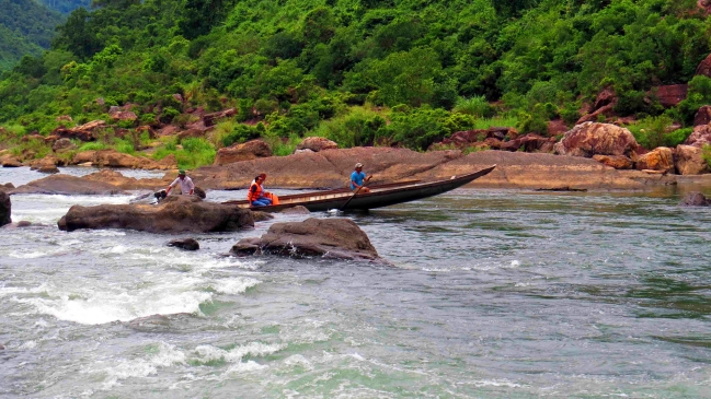 Có[-]một[-]dòng[-]sông[-]được[-]sinh[-]tồn