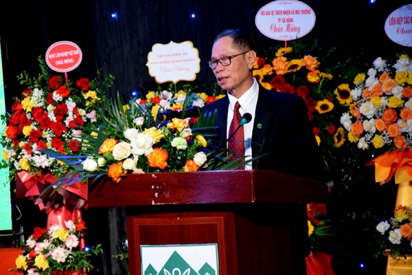 Hình[-]ảnh[-]Đại[-]hội[-]lần[-]thứ[-]VIII[-]và[-]Kỷ[-]niệm[-]35[-]năm[-]thành[-]lập[-]Hội[-]Bảo[-]vệ[-]Thiên[-]nhiên[-]và[-]Môi[-]trường[-]Việt[-]Nam