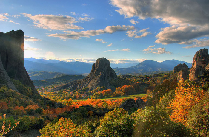 Độc[-]đáo[-]tu[-]viện[-]Meteora[-]'lơ[-]lửng'[-]trên[-]núi[-]tại[-]Hy[-]Lạp