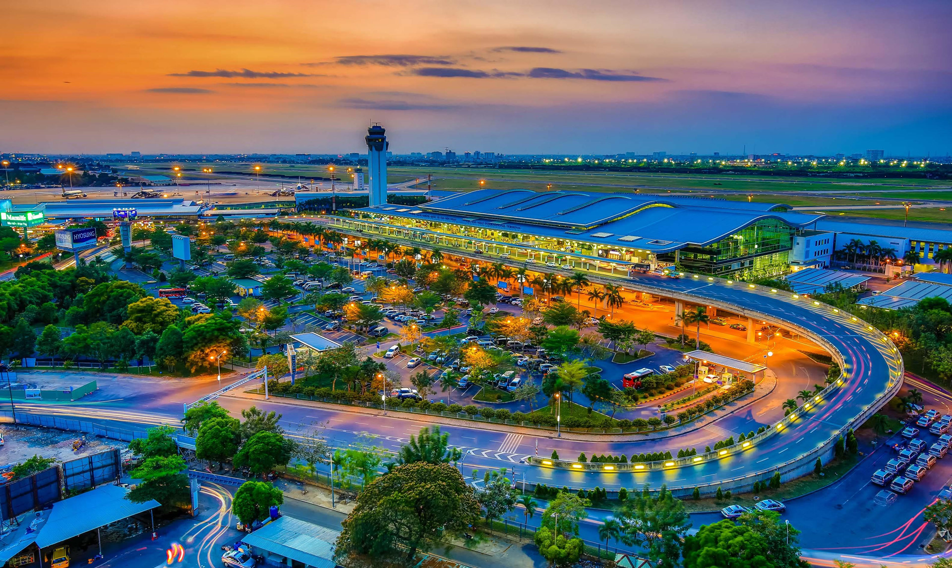 Sài[-]Gòn[-]đẹp[-]lạ[-]thường[-]trong[-]bộ[-]ảnh[-]chụp[-]từ[-]trên[-]cao