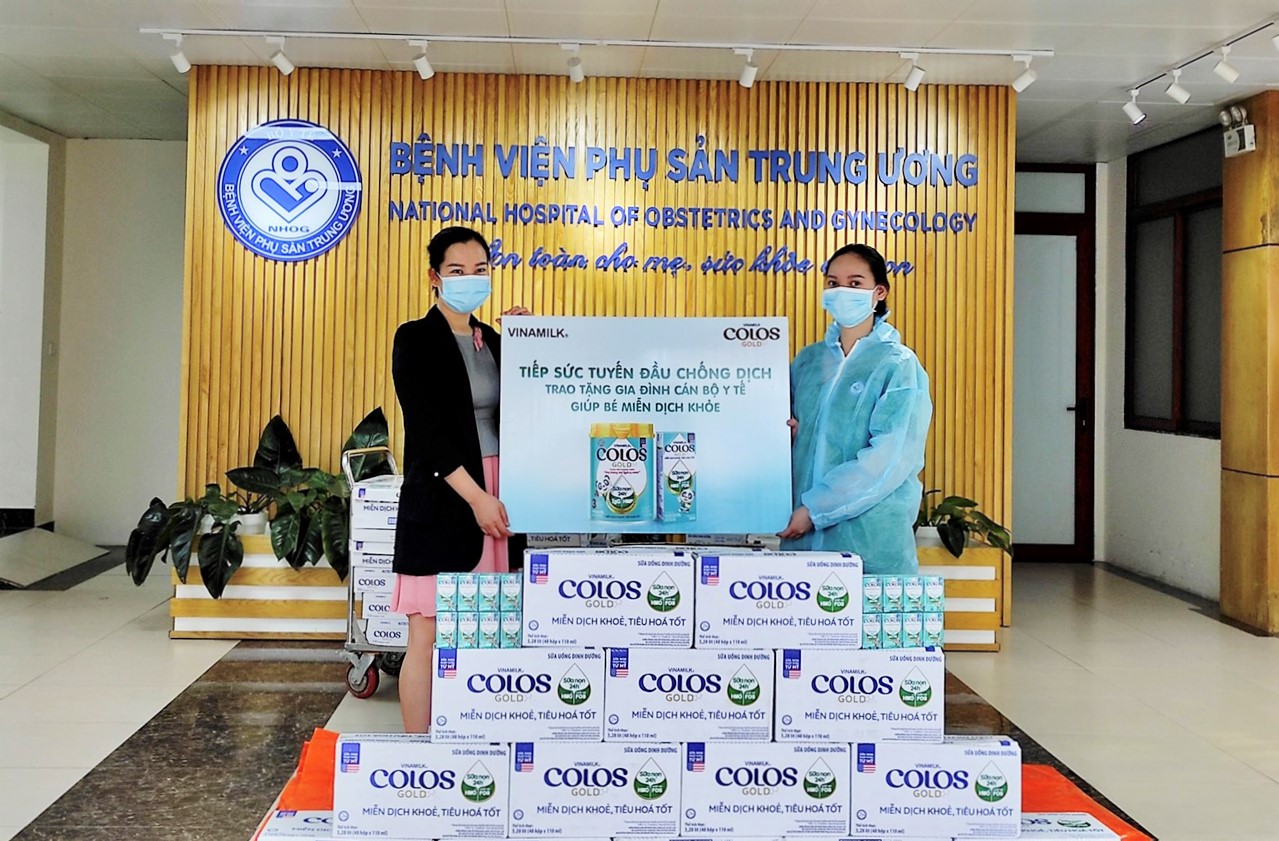 Vinamilk[-]trao[-]tặng[-]50.000[-]sản[-]phẩm[-]dinh[-]dưỡng[-]cho[-]con[-]em[-]của[-]y[-]bác[-]sĩ[-]tuyến[-]đầu