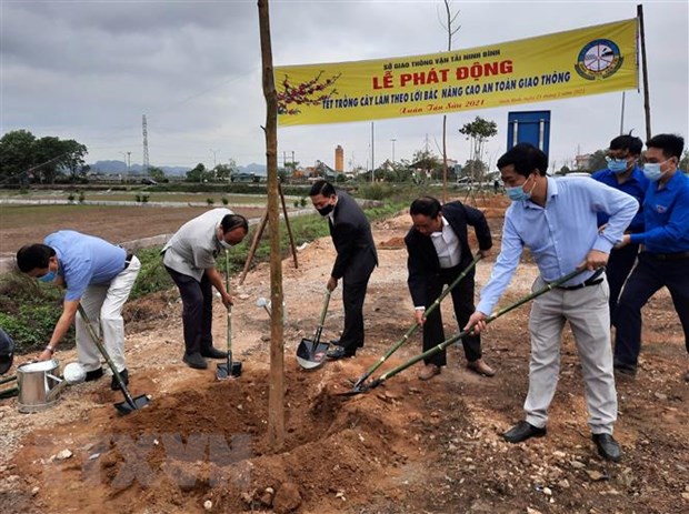 Nét[-]đẹp[-]Tết[-]trồng[-]cây,[-]mang[-]lại[-]màu[-]xanh[-]cho[-]đất[-]nước