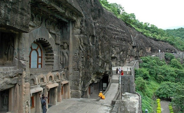 ajanta-hang-dong-ando-teeniscover-kenh14-02-08c3c_jpg.jpg
