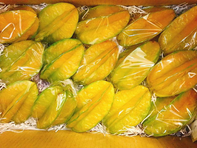 Khế[-]Đài[-]Loan[-]giá[-]150[-]ngàn[-]đồng/quả:[-]Cháy[-]hàng,[-]khách[-]mua[-]phải[-]đặt[-]trước