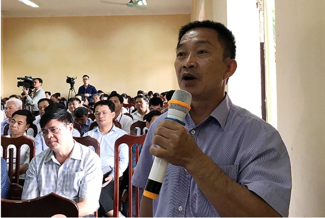 Thứ[-]trưởng[-]Bộ[-]TN-MT[-]mua[-]gom[-]hàng[-]chục[-]ngàn[-]mét[-]vuông[-]đất[-]lâm[-]trường