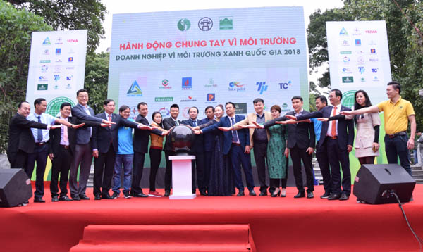 Khai[-]mạc[-]chương[-]trình[-]“Vì[-]Môi[-]trường[-]xanh[-]quốc[-]gia[-]2018”