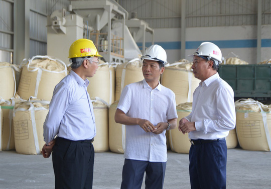 Bộ[-]Công[-]Thương[-]sẽ[-]đề[-]xuất[-]mở[-]rộng[-]khai[-]thác[-]bauxite[-]ở[-]Tây[-]Nguyên