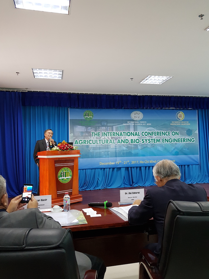 Hội[-]nghị[-]quốc[-]tế[-]về[-]cơ[-]khí[-]nông[-]nghiệp[-]và[-]kỹ[-]thuật[-]hệ[-]thống[-]sinh[-]học