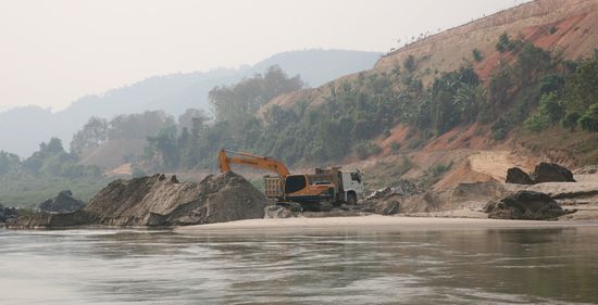 Tuyên[-]bố[-]của[-]Liên[-]minh[-]cứu[-]sông[-]Mê[-]Kông[-]trước[-]thềm[-]cuộc[-]họp[-]Hội[-]đồng[-]MRC[-]lần[-]thứ[-]24