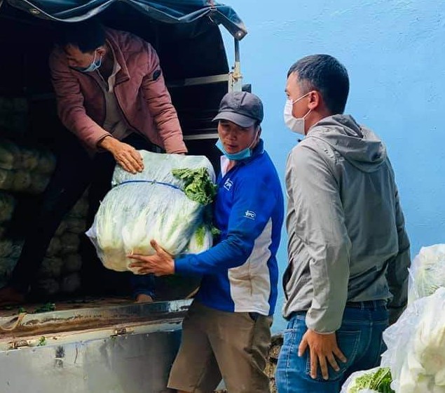 Những[-]tấm[-]lòng[-]vàng[-]trong[-]mùa[-]dịch