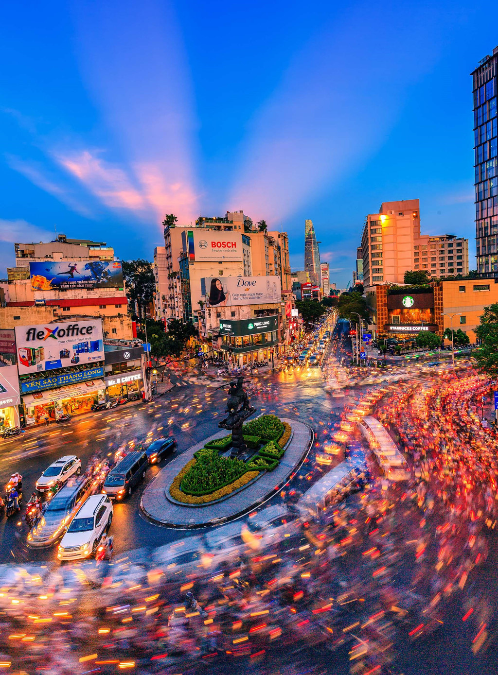 Sài[-]Gòn[-]đẹp[-]lạ[-]thường[-]trong[-]bộ[-]ảnh[-]chụp[-]từ[-]trên[-]cao