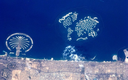 Đảo[-]Palm[-]và[-]đảo[-]World[-]ở[-]Dubai.