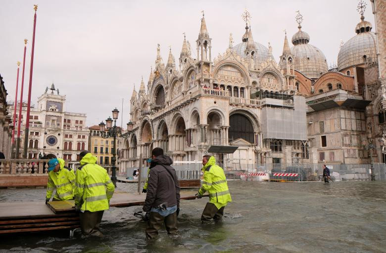 Venice[-]ngập[-]úng[-]bất[-]thường,[-]nghiêm[-]trọng[-]nhất[-]thập[-]kỷ