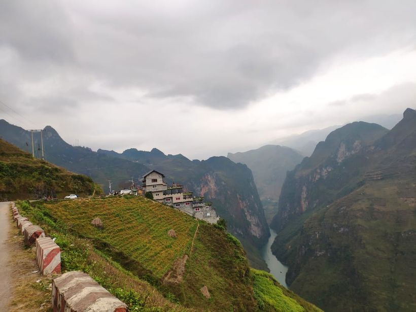 Mã[-]Pì[-]Lèng[-]Panorama[-]tiếp[-]tục[-]'làm[-]xấu'[-]kỳ[-]quan[-]độc[-]nhất[-]Hà[-]Giang
