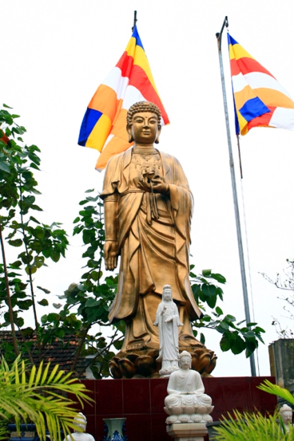 Phật[-]A[-]Di[-]Đà[-]đứng