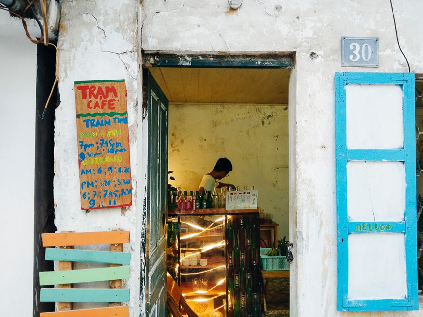 Phố[-]đường[-]tàu[-]Hà[-]Nội[-]đẹp[-]lạ[-]dưới[-]ống[-]kính[-]smartphone