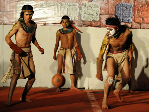 Honduras[-]Maya[-]Chorti[-]and[-]Guatemala´s[-]Quirigua[-]vie[-]for[-]the[-]ball[-]in[-]Copan[-]Ruinas,[-]some[-]400[-]kms[-]west[-]of[-]Tegucigalpa,[-]on[-]December[-]18,[-]2012.