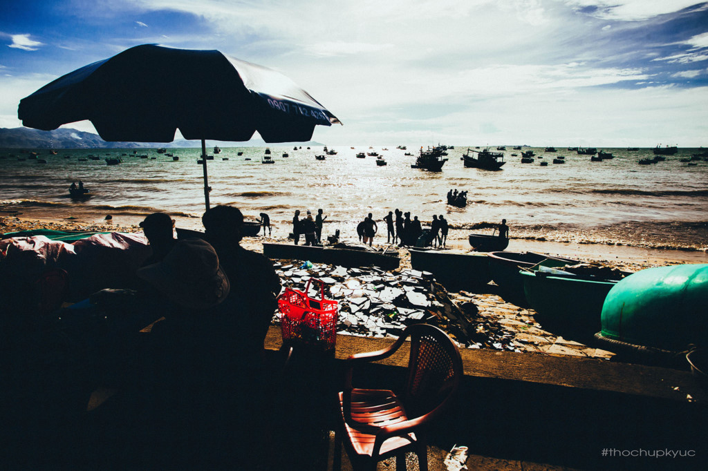 [-]Hè[-]về[-]Cù[-]Lao[-]Câu[-]bắt[-]cua,[-]ngắm[-]biển[-]xanh[-]trong[-]vắt[-]