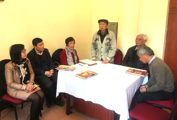 VCAP[-]kiện[-]toàn[-]tổ[-]chức[-]và[-]bàn[-]giải[-]pháp[-]góp[-]phần[-]bảo[-]đảm[-]cho[-]người[-]dân[-]được[-]sống[-]trong[-]môi[-]trường[-]trong[-]lành