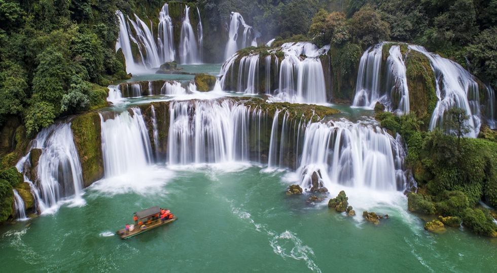 Kỳ[-]vĩ[-]thác[-]Bản[-]Giốc[-]mùa[-]nước[-]đổ