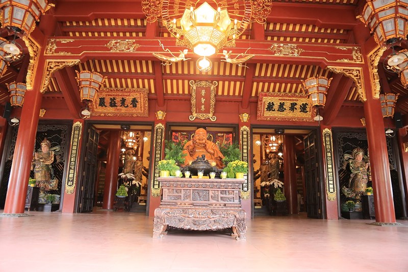 Cận[-]cảnh[-]ngôi[-]chùa[-]có[-]tháp[-]bằng[-]gốm[-]cao[-]nhất[-]Việt[-]Nam