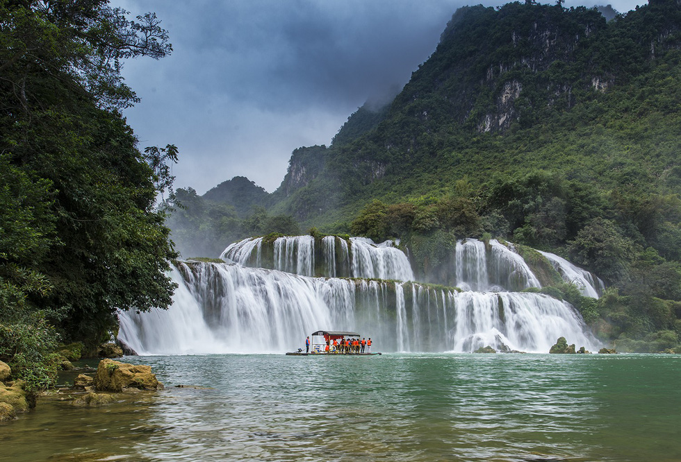 Kỳ[-]vĩ[-]thác[-]Bản[-]Giốc[-]mùa[-]nước[-]đổ