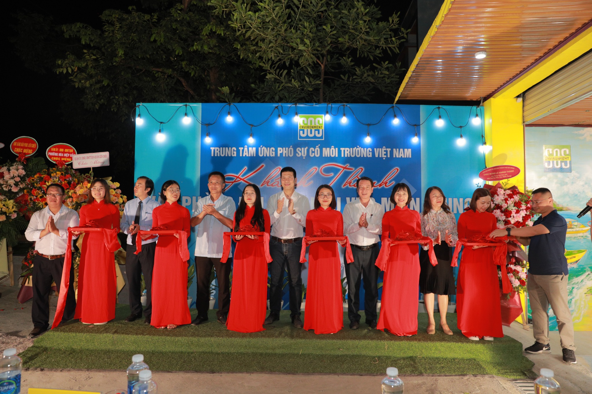 Trung[-]tâm[-]SOS[-]khánh[-]thành[-]Trạm[-]ứng[-]phó[-]sự[-]cố[-]môi[-]trường[-]tại[-]quận[-]Liên[-]Chiểu