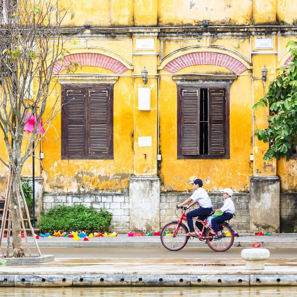 Lời[-]giải[-]cho[-]những[-]bức[-]tường[-]mang[-]màu[-]thời[-]gian[-]ở[-]Hội[-]An