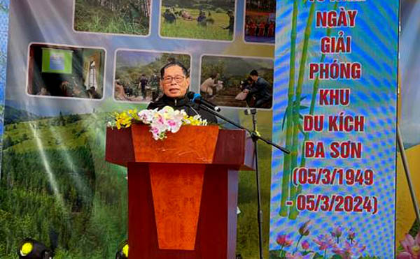 Lạng[-]Sơn[-]tổ[-]chức[-]công[-]nhận[-]3[-]Quần[-]thể[-]Cây[-]Di[-]sản[-]Việt[-]Nam