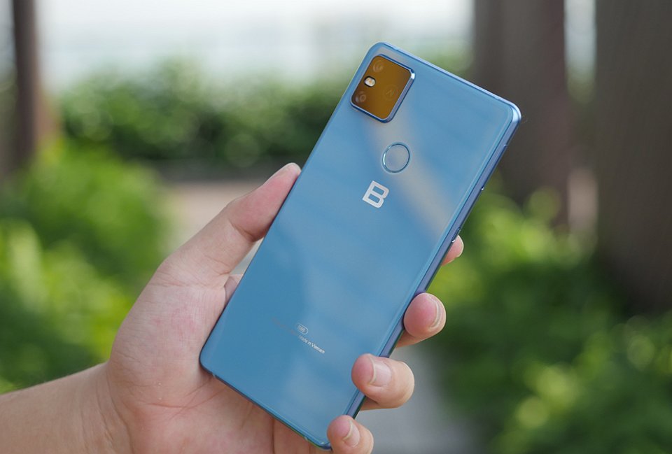 Bphone[-]B86[-]sẽ[-]được[-]bán[-]trả[-]góp[-]0%[-]hoặc[-]tặng[-]kèm[-]gói[-]cước[-]