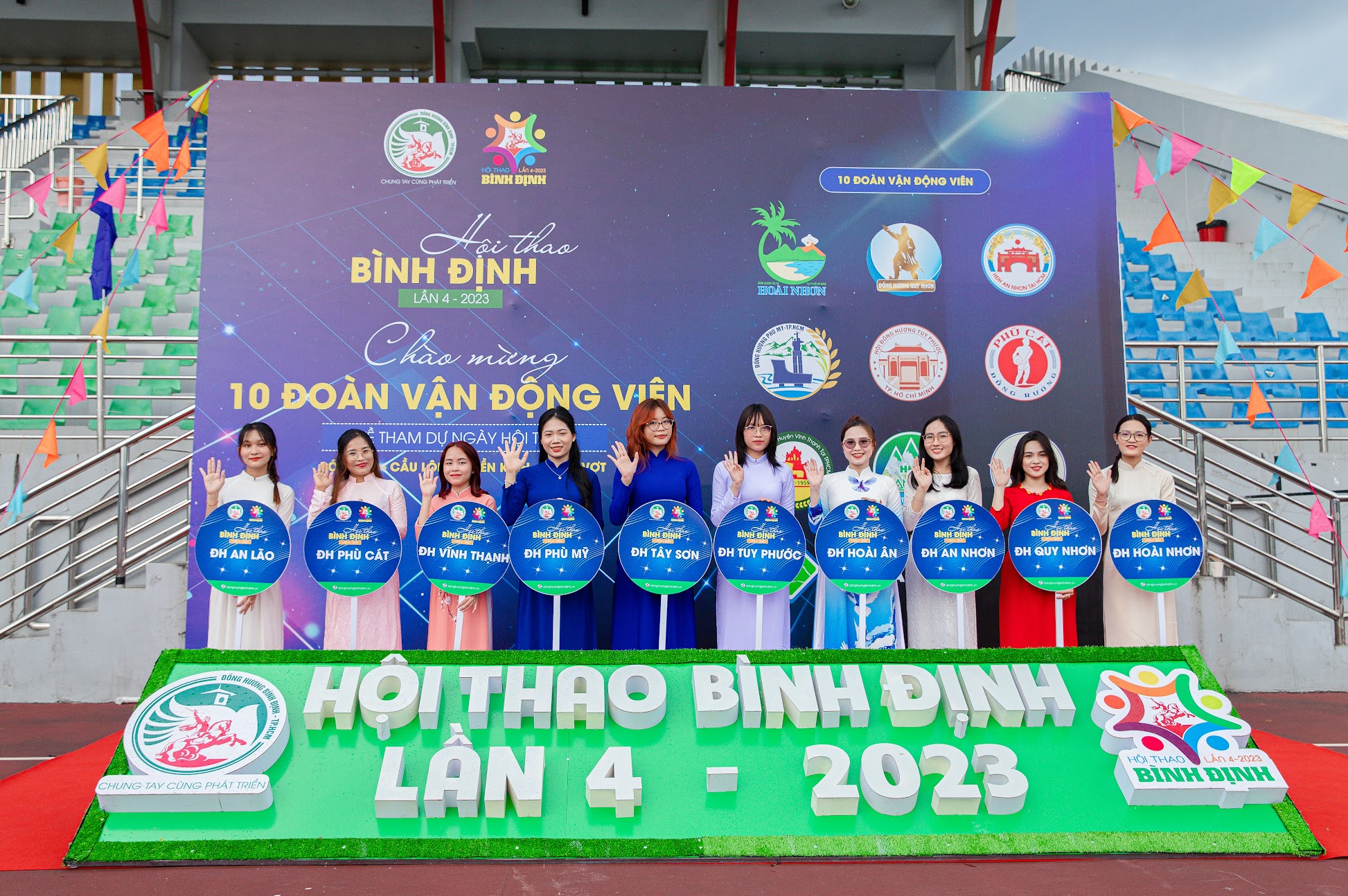 Khai[-]mạc[-]Hội[-]thao[-]Người[-]Bình[-]Định[-]lần[-]4-2023