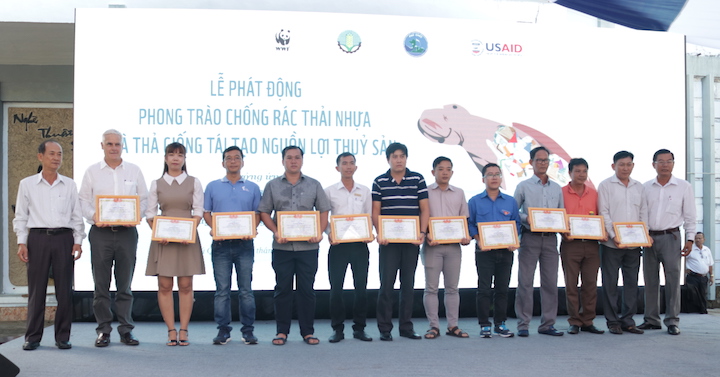 Người[-]dân[-]và[-]chính[-]quyền[-]quyết[-]tâm[-]biến[-]Phú[-]Quốc[-]thành[-]hòn[-]đảo[-]không[-]rác[-]thải[-]nhựa