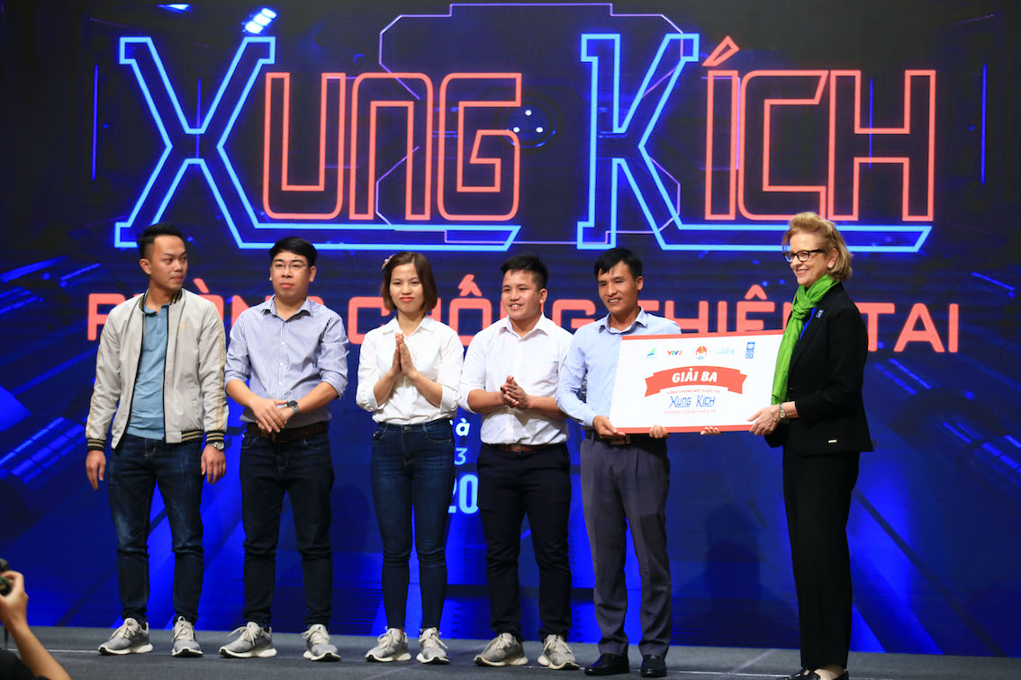 Trao[-]giải[-]cuộc[-]thi[-]“Xung[-]kích[-]phòng,[-]chống[-]thiên[-]tai”