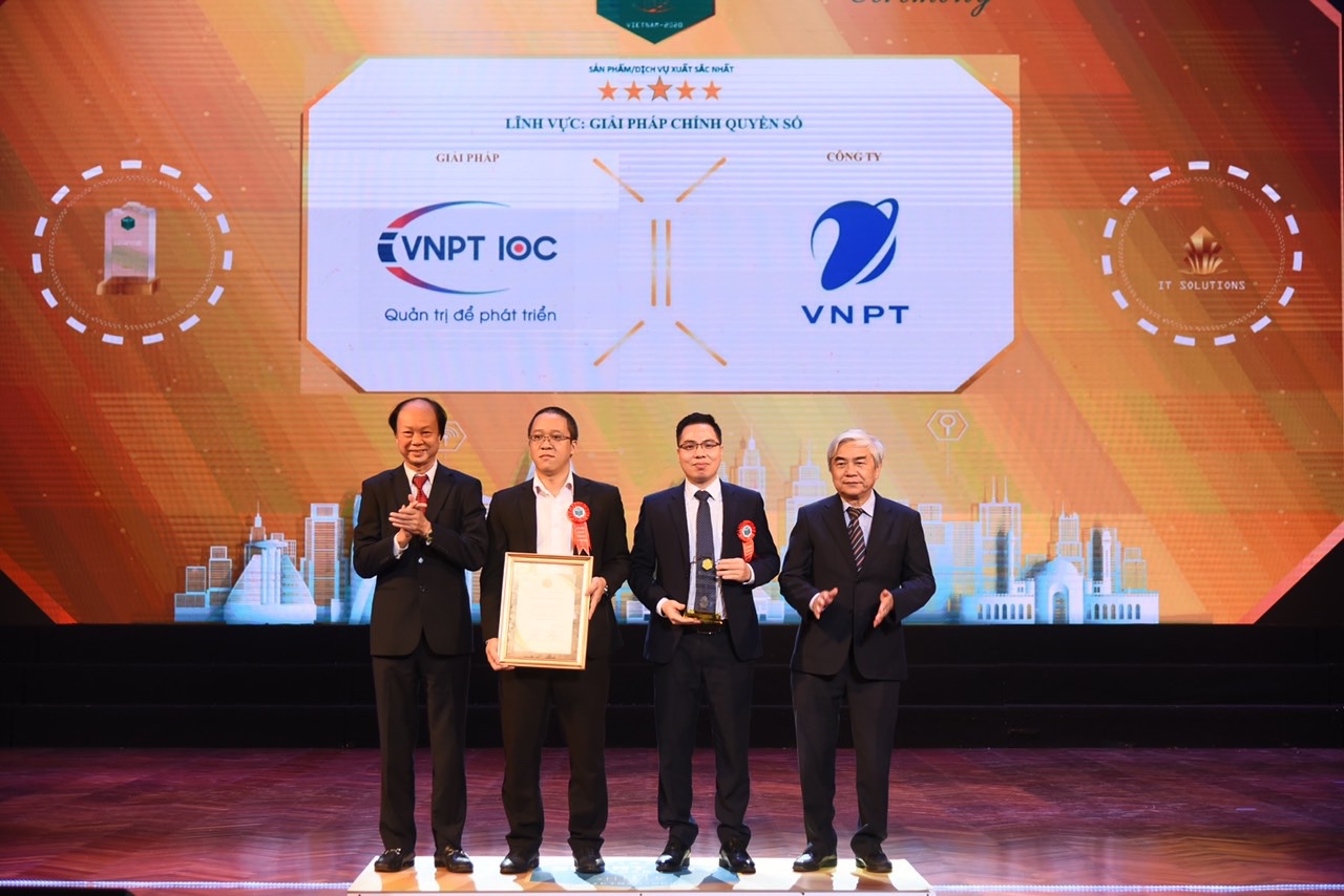 VNPT[-]là[-]doanh[-]nghiệp[-]xuất[-]sắc[-]cung[-]cấp[-]giải[-]pháp[-]CNTT[-]cho[-]thành[-]phố[-]thông[-]minh