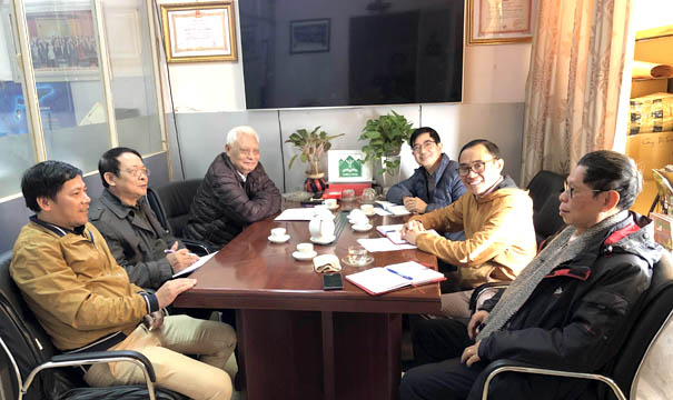 VACNE[-]và[-]CRES[-]thống[-]nhất[-]biên[-]soạn[-]cuốn[-]sách[-]có[-]nội[-]dung[-]Tài[-]nguyên[-]môi[-]trường[-]và[-]phát[-]triển[-]bền[-]vững