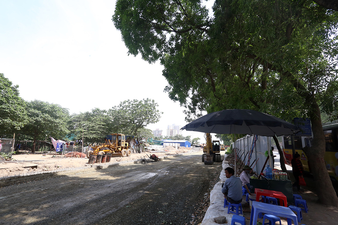 Hà[-]Nội[-]sẽ[-]đánh[-]chuyển,[-]chặt[-]hạ[-]1.300[-]cây[-]xanh[-]trong[-]3[-]tháng[-]tới
