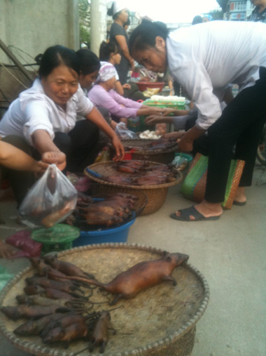 Món[-]thịt[-]chuột hấp[-]lá[-]chanh[-]vừa[-]ngon[-]vừa[-]lạ