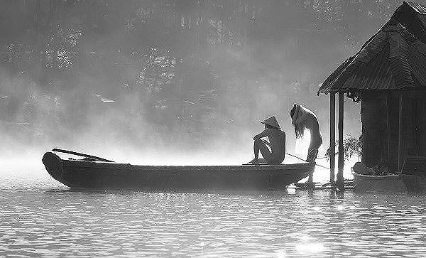 Chủ[-]tịch[-]Hội[-]Nghệ[-]sỹ[-]nhiếp[-]ảnh[-]nói[-]gì[-]vụ[-]đôi[-]nam[-]nữ[-]chụp[-]ảnh[-]nude[-]ở[-]Đà[-]Lạt?