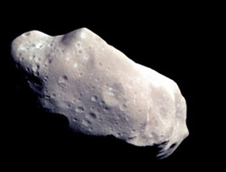 Apophis,[-]một[-]trong[-]ba[-]thiên[-]thạch[-]lớn[-]có[-]khả[-]năng[-]đe[-]dọa[-]trái[-]đất.[-]Ảnh: