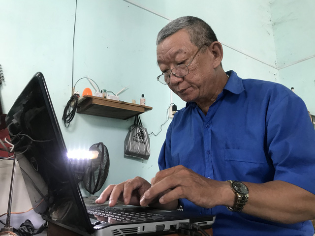 TPHCM:[-]Cây[-]cổ[-]thụ[-]hàng[-]trăm[-]năm[-]tuổi[-]“biến[-]mất”[-]giữa[-]ban[-]ngày