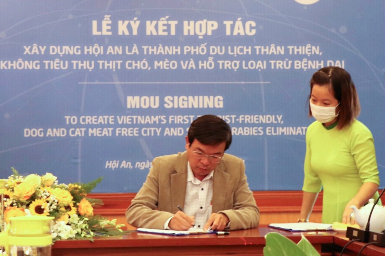 Hội[-]An:[-]Thành[-]phố[-]đầu[-]tiên[-]của[-]Việt[-]Nam[-]nói[-]không[-]với[-]thịt[-]chó